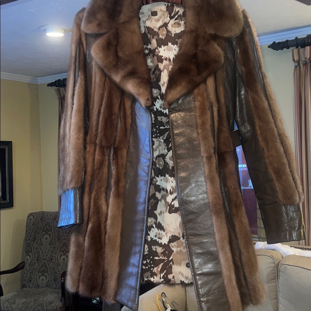 Vintage 70’s Brown Mink Fur Trim Leather Coat - Women's Jacket / Large